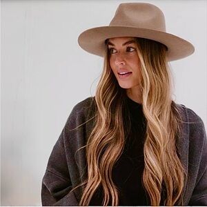 BANANA REPUBLIC Felt Panama 100% Wool Hat withThin Blk  Leather Accent Band NWOT